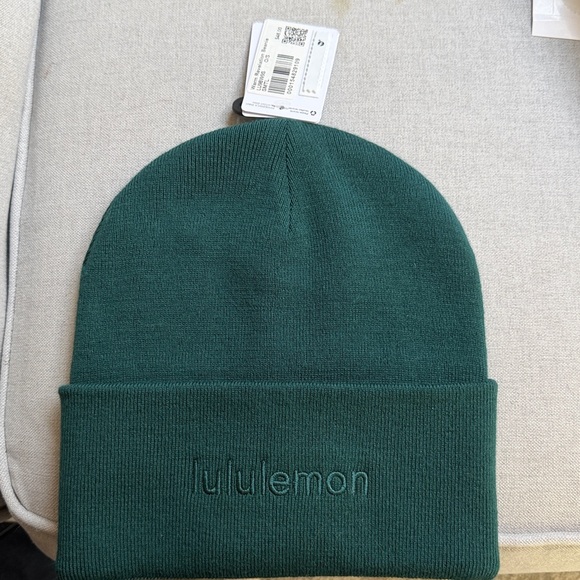 lululemon athletica Accessories - Lululemon Women’s Warm Revelation beanie NWT